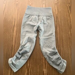 Lululemon Athletica Gray Leggings size 2